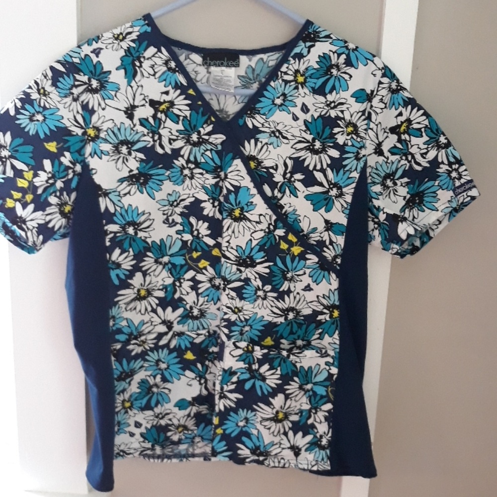 Scrub top